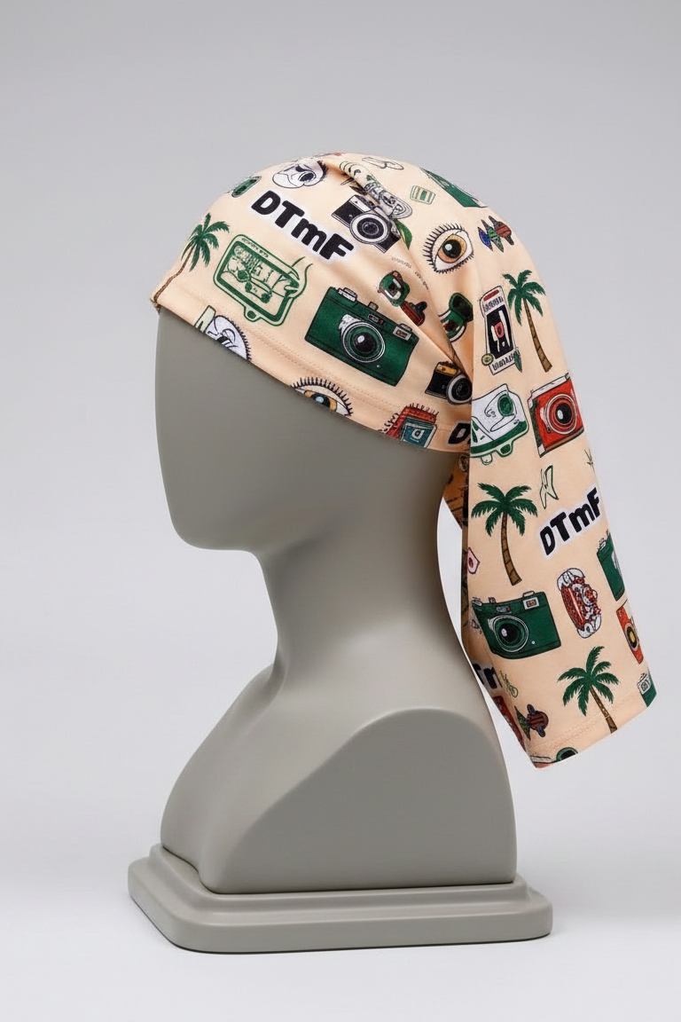 Gorro tipo buff - Conejo malo DTMF
